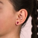 Pia og Per - Ørepynt i sølv, røde hjerter thumbnail